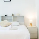 La Parenthese Antiboise: Cocon Cosy Plages A Pied * 앙티브