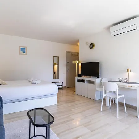 La Parenthese Antiboise: Cocon Cosy Plages A Pied *